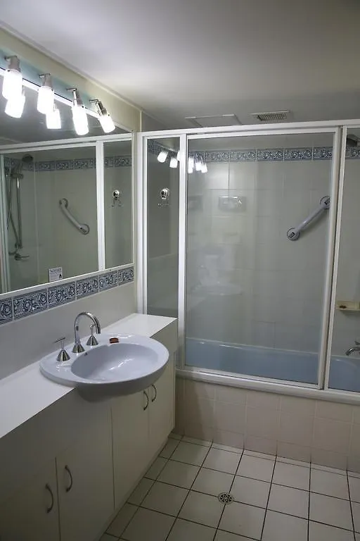 *** Aparthotel Cheltenham Apartments Caloundra Australia